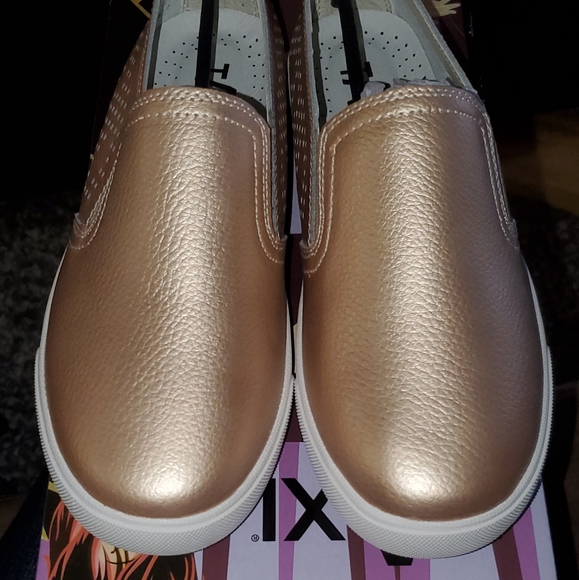 SARA one step ahead rose gold sneakers - Picture 1 of 4